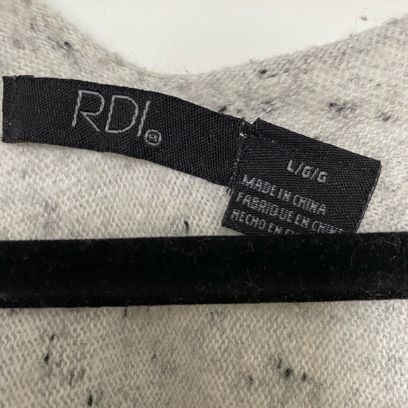 Sweater by RDI - Picture 3 of 3